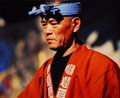 弟子を見守る